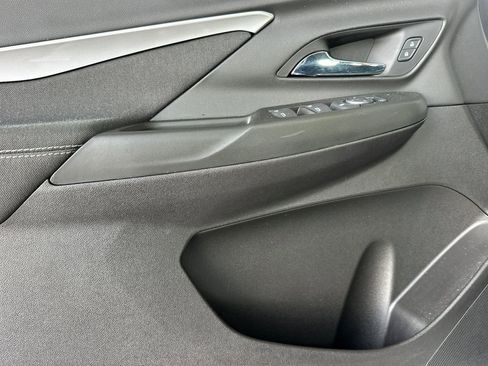 Used 2022 Chevrolet Bolt LT image 12