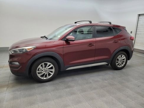 Used 2017 Hyundai Tucson SE Plus FWD image 2