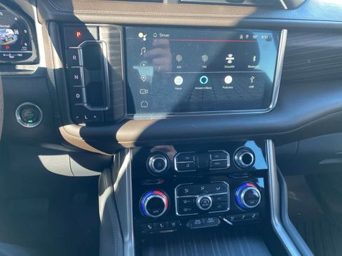 Used 2023 GMC Yukon Denali image 16