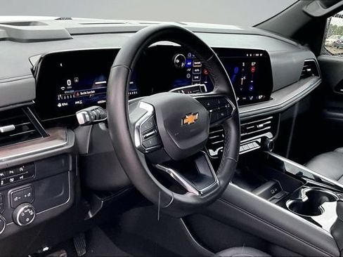 Used 2025 Chevrolet Tahoe LT AWD/4WD image 17