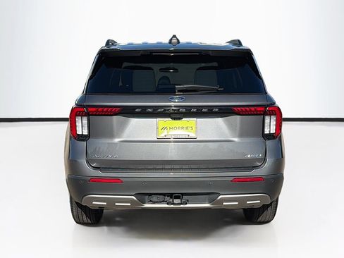 Certified 2025 Ford Explorer Active w/ Active Comfort Package AWD/4WD image 6