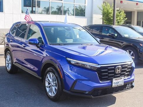Used 2023 Honda CR-V EX image 3