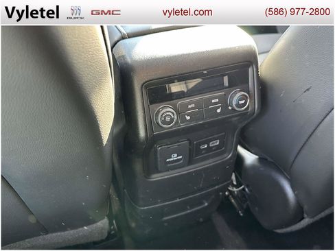 Certified 2023 GMC Acadia Denali w/ Denali Ultimate Package image 12