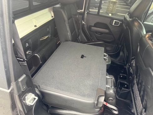 Used 2020 Jeep Gladiator Rubicon AWD/4WD image 53