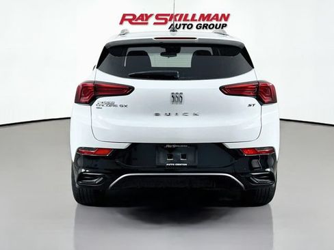 Used 2024 Buick Encore GX Sport Touring AWD/4WD image 6
