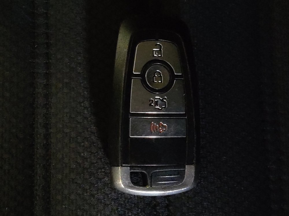 Used 2019 Ford Fusion SE FWD image 32