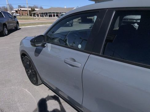 Used 2025 Honda HR-V Sport image 25