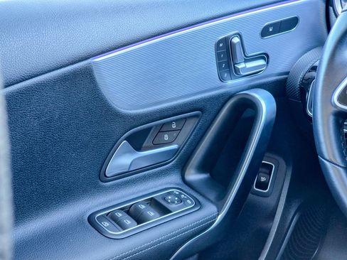 Used 2021 Mercedes-Benz A 220 image 9