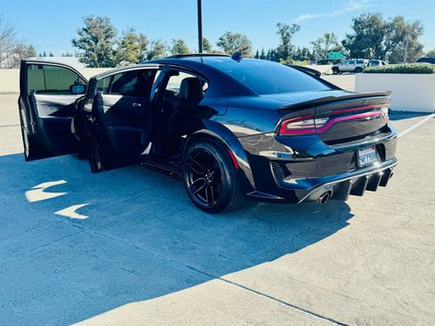 Used 2022 Dodge Charger Scat Pack RWD image 33