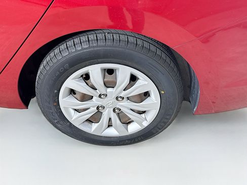 Used 2020 Hyundai Accent SE FWD image 35