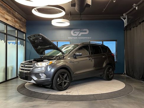 Used 2018 Ford Escape SEL image 22