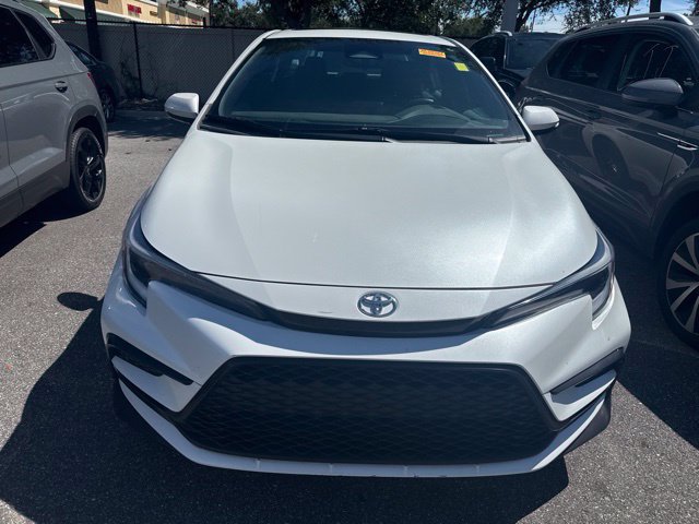 Used 2024 Toyota Corolla SE w/ SE Premium Package FWD image 2