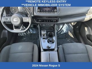 Used 2024 Nissan Rogue S video 2