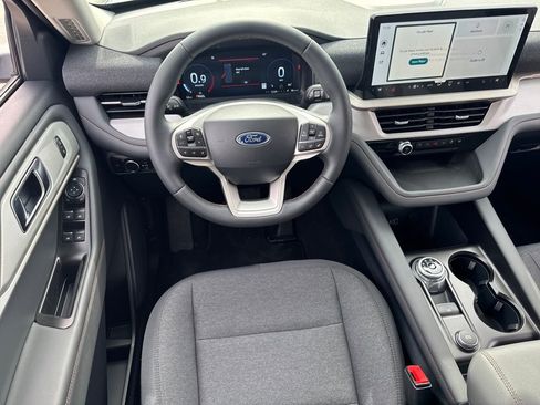 New 2026 Ford Explorer Active image 14