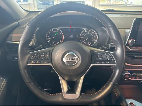 Used 2022 Nissan Altima 2.5 SR AWD/4WD image 21