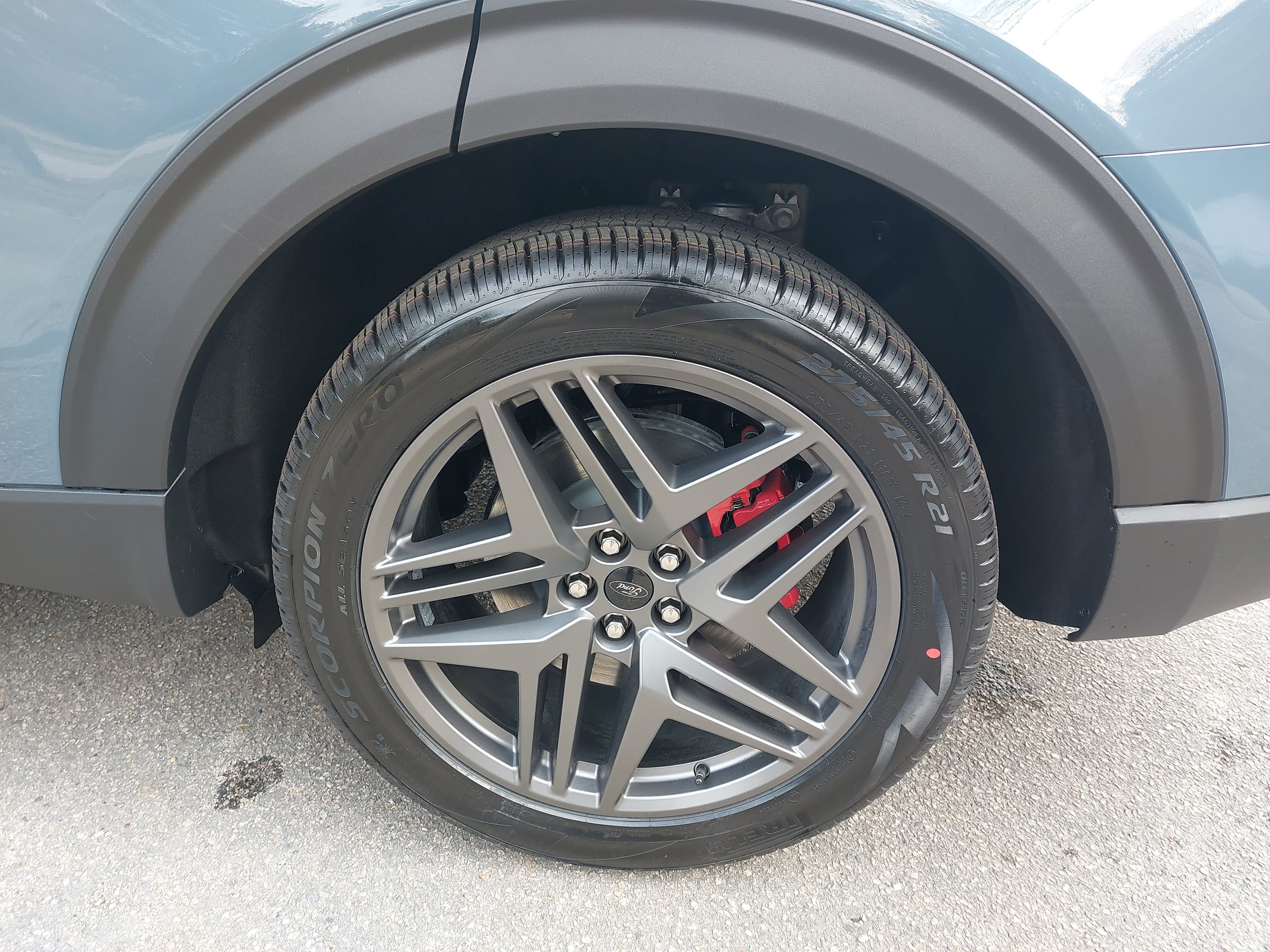 New 2026 Ford Explorer ST-Line w/ ST-Line Street Pack RWD image 31