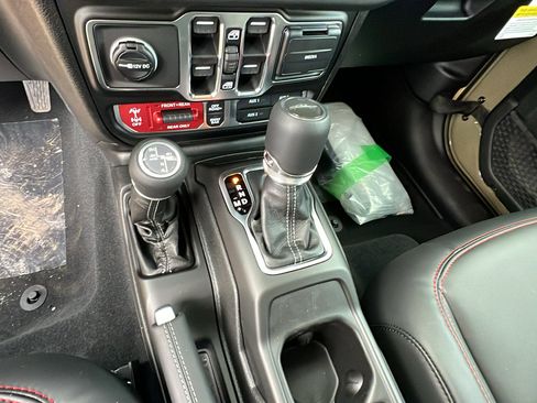 New 2026 Jeep Gladiator Rubicon image 25