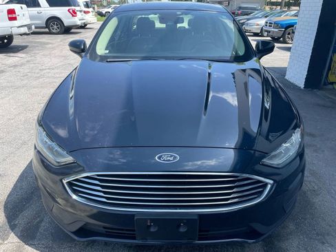Used 2020 Ford Fusion SE image 4