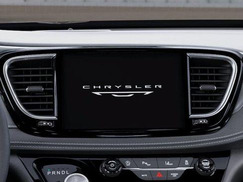 New 2027 Chrysler Pacifica Limited AWD/4WD image 10