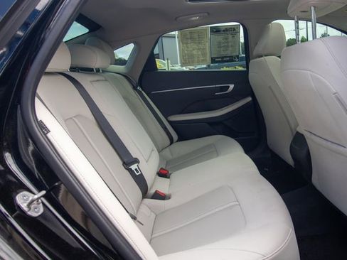 Used 2024 Hyundai Sonata SEL w/ Convenience Package FWD image 13