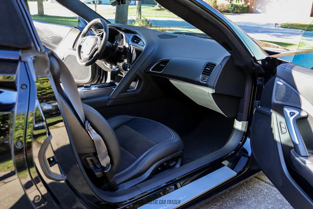 Used 2014 Chevrolet Corvette Stingray Convertible w/ 3LT Preferred Equipment Group RWD image 51