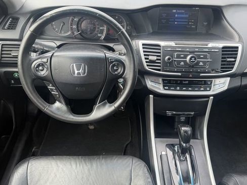 Used 2015 Honda Accord Sport image 10