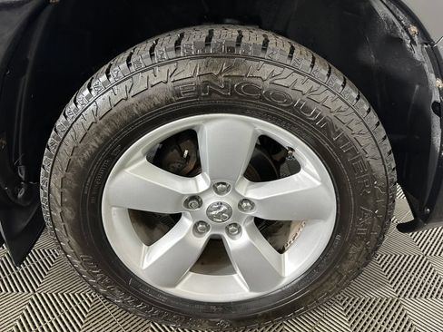 Used 2013 RAM 1500 Express AWD/4WD image 26