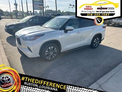 Used 2020 Toyota Highlander XLE image 1