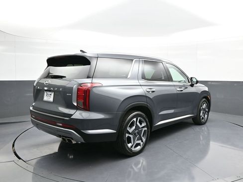 Certified 2025 Hyundai Palisade Limited image 6