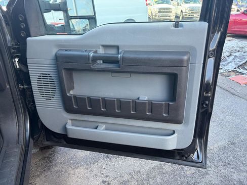 Used 2015 Ford F350 XL w/ Power Equipment Group image 36