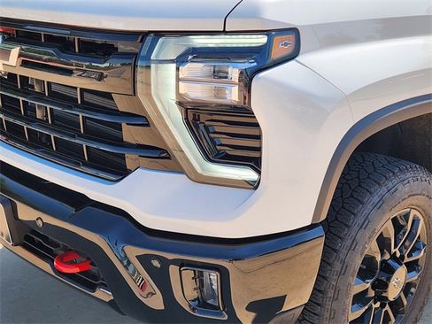 New 2026 Chevrolet Silverado 2500 LT w/ Trail Boss Package AWD/4WD image 10
