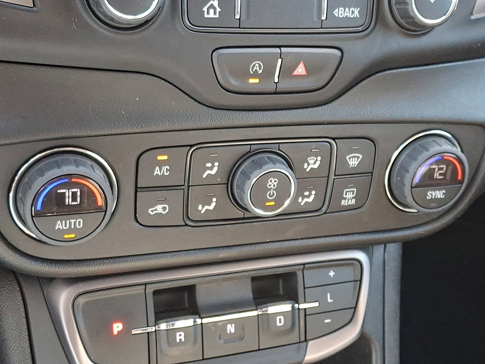Used 2022 GMC Terrain AT4 AWD/4WD image 16