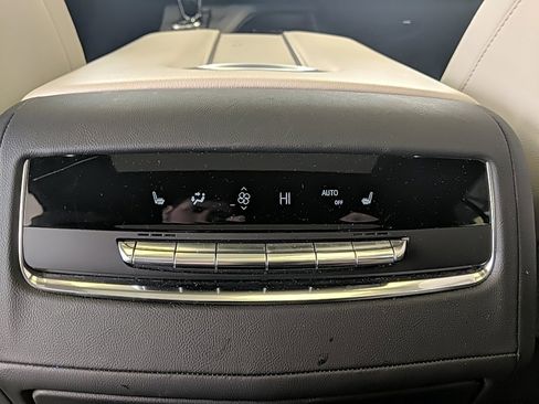 Used 2023 Cadillac Escalade ESV Sport w/ Touring Package image 21