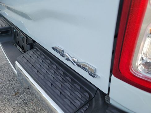 Used 2024 RAM 3500 Big Horn AWD/4WD image 9