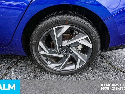 Used 2025 Hyundai Elantra Sport image 17