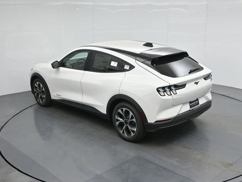 New 2026 Ford Mustang Mach-E Select RWD image 39