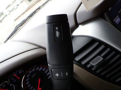 Used 2015 GMC Yukon XL SLE w/ Convenience Package image 22