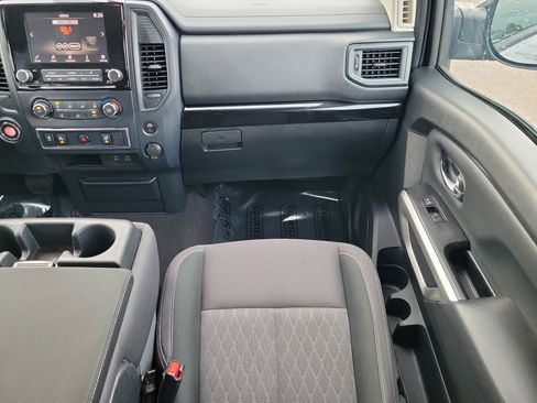 Used 2023 Nissan Titan SV image 16