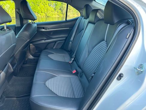 Used 2024 Toyota Camry SE image 13