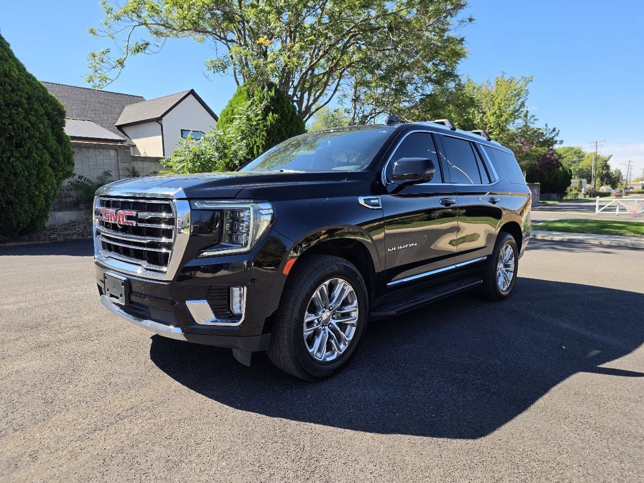 Used 2021 GMC Yukon SLT w/ SLT Luxury Plus Package AWD/4WD image 1