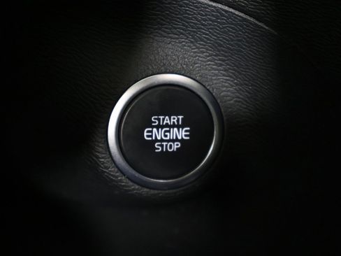 Used 2023 Volvo XC40 B5 Plus w/ Protection Package Premier image 43