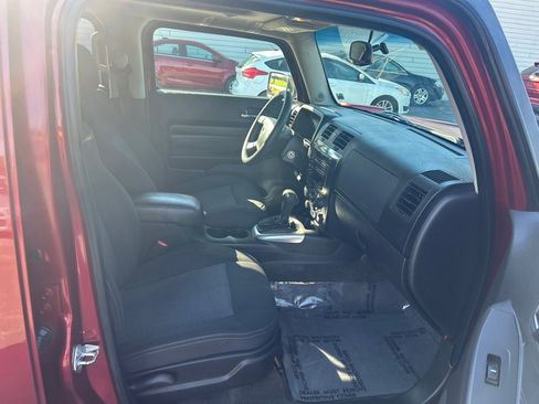 Used 2010 HUMMER H3 w/ Appearance Package AWD/4WD image 13