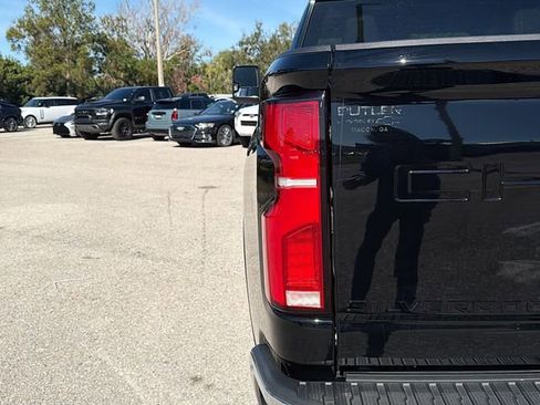Used 2024 Chevrolet Silverado 2500 LTZ image 10