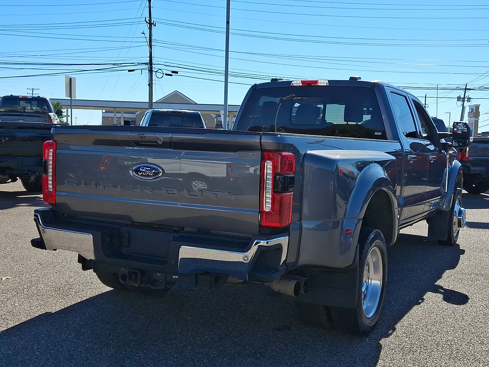 Used 2025 Ford F450 Lariat w/ Lariat Ultimate Package AWD/4WD image 10