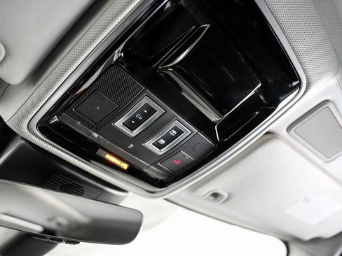 Used 2017 Land Rover Range Rover LWB SV Autobiography AWD/4WD image 26