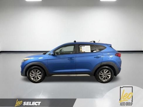 Used 2017 Hyundai Tucson SE w/ SE Popular Package 02 AWD/4WD image 2