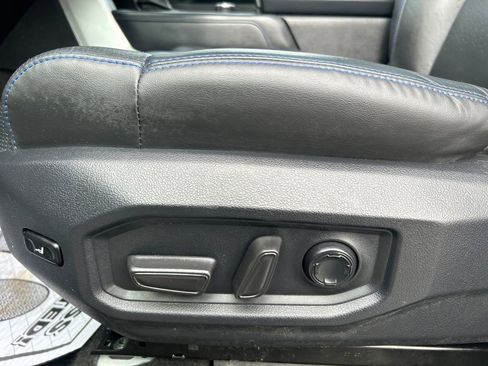 Used 2022 Toyota Tundra Platinum w/ Advanced Package image 21