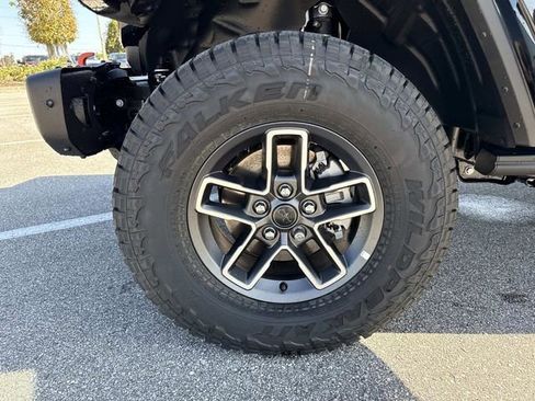 New 2026 Jeep Gladiator Mojave image 32