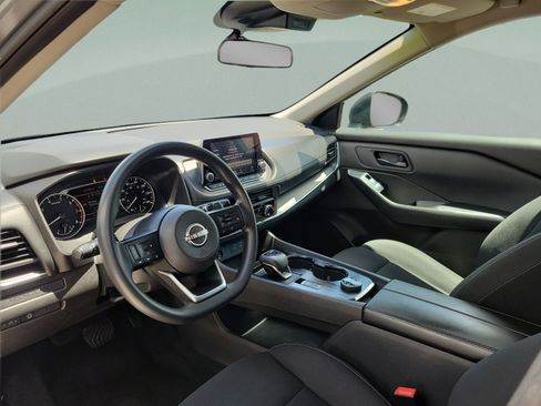Used 2024 Nissan Rogue S AWD/4WD image 16