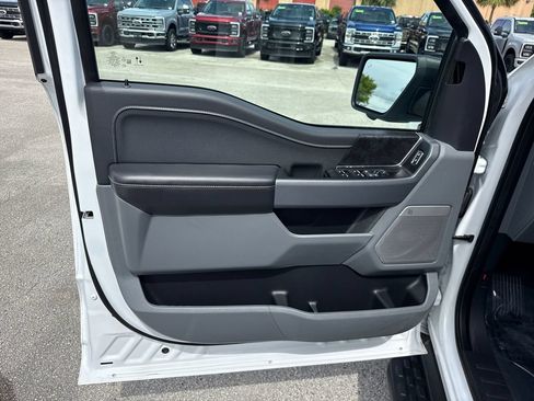 Used 2025 Ford F150 Lightning Flash AWD/4WD image 14